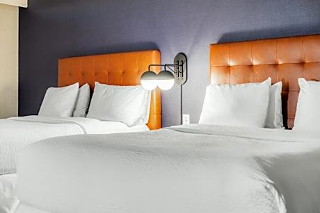 2 Queen Beds, Fallsview, Non-Smoking