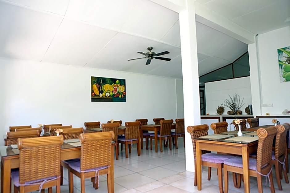 Le Surmer Self Catering Chalets