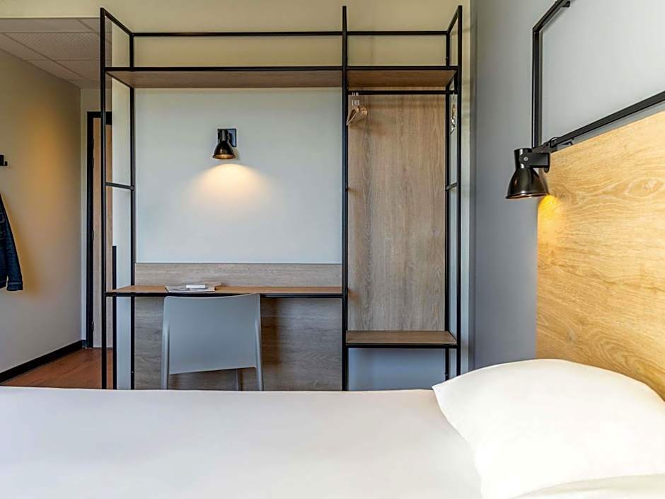 Ibis Marseille Marignane Technopole