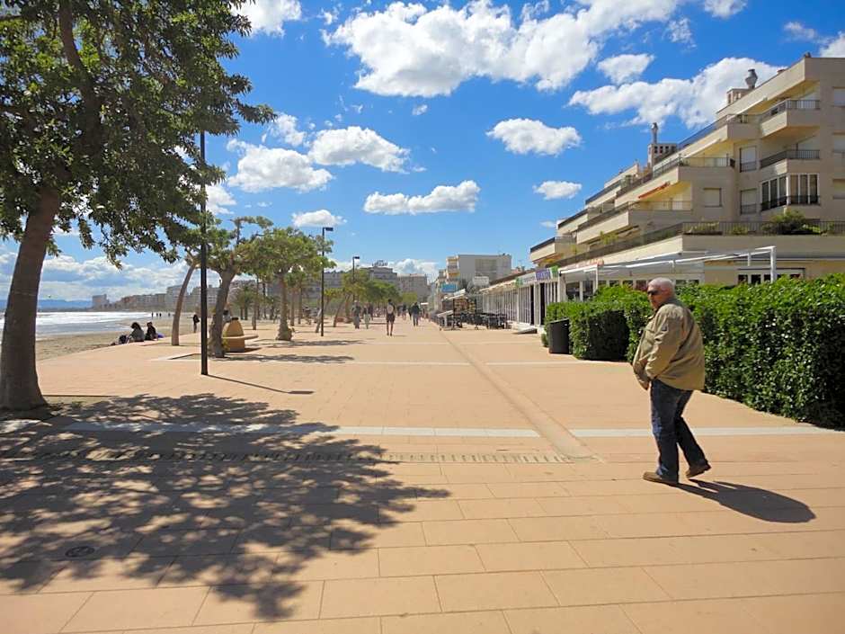 Aparthotel Els Molins