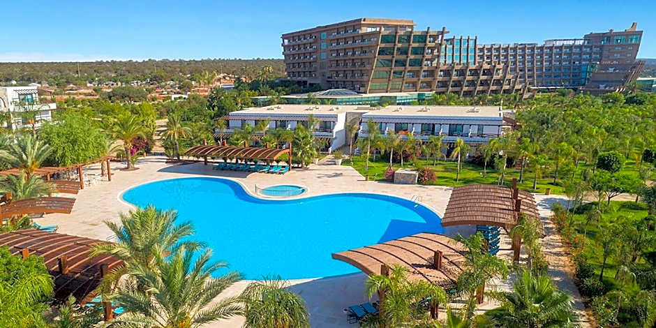 Noahs Ark Deluxe Hotel Spa