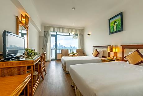 Family Room with Lake View