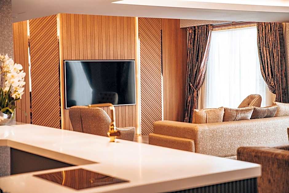 ADEMPİRA TERMAL&SPAHOTEL