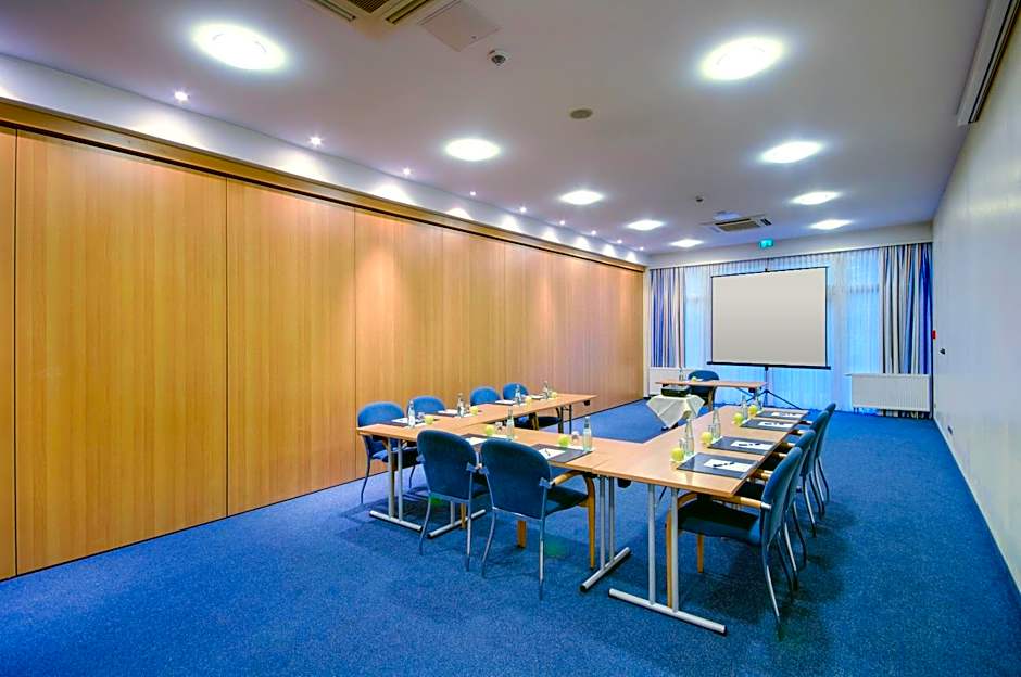 Hotel Oberhausen Neue Mitte Affiliated by Melia