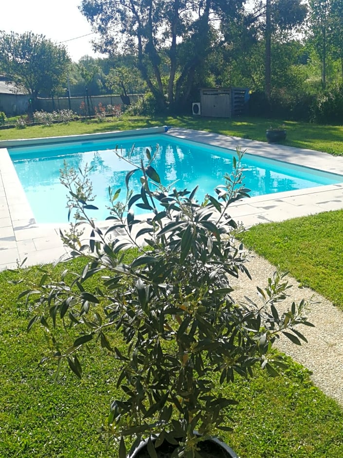 Les Granges de la Leigne, Ruffec