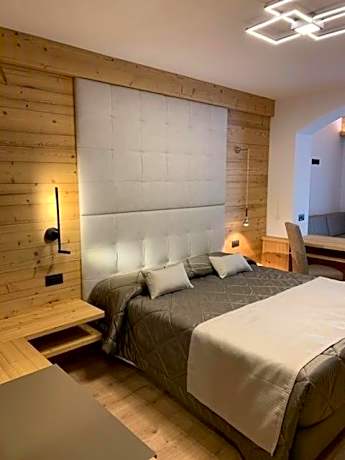 Superior Double or Twin Room with Garden View