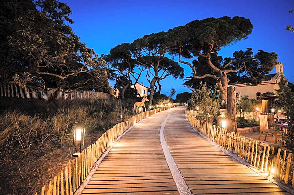 Le Hameau des Pesquiers Ecolodge, Curio Collection by Hilton