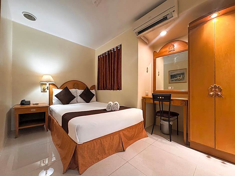 Palladium Suites Hotel