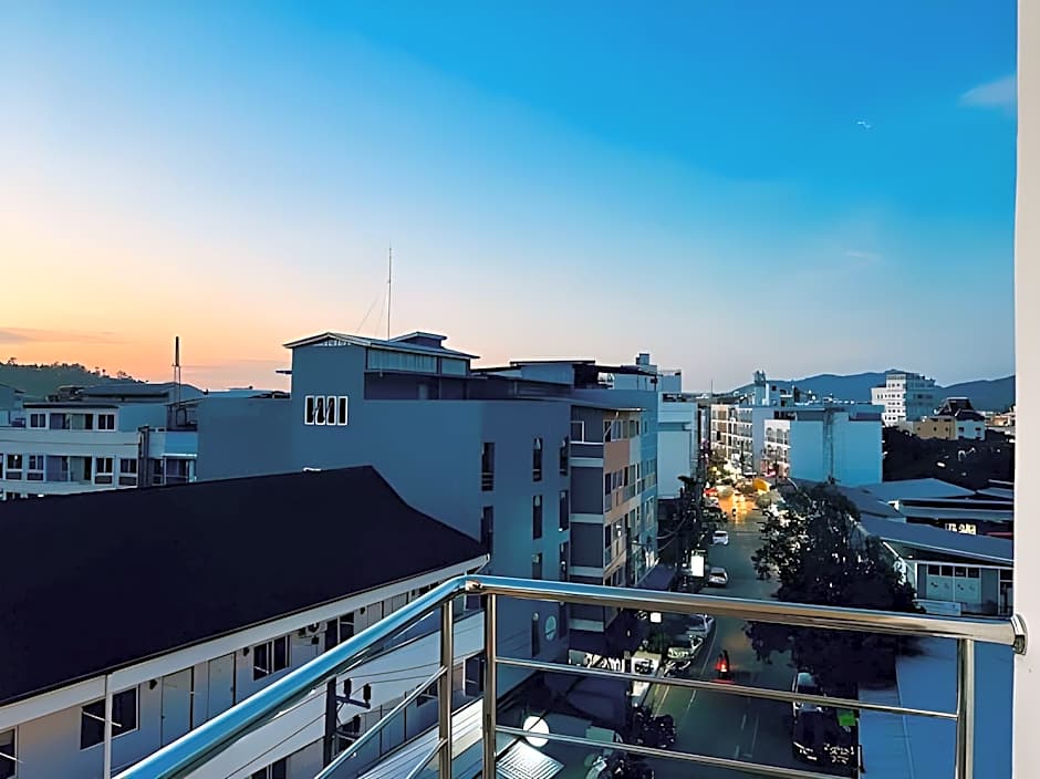 T & C Hotel Patong Beach