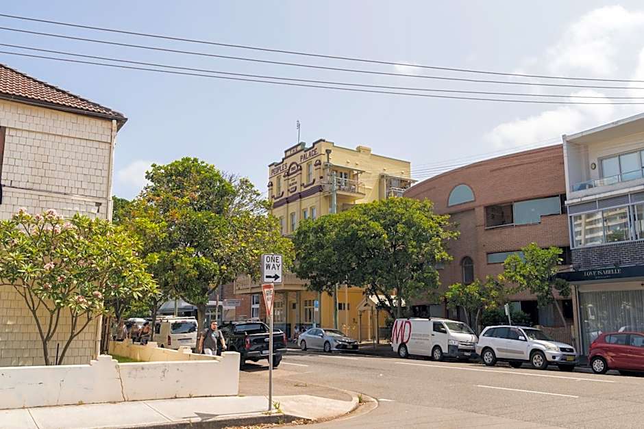 Manly Beach Guesthouse