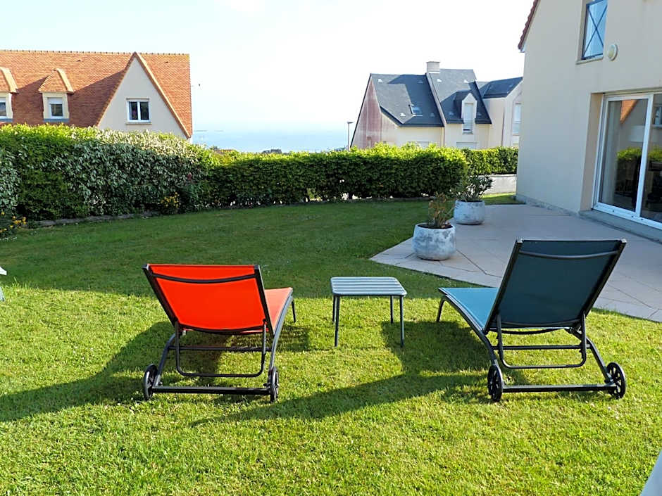 LE RUBAN BLEU FACE A LA MER