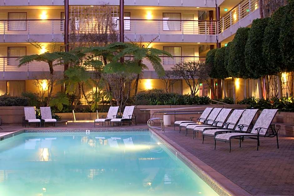 Cupertino Hotel