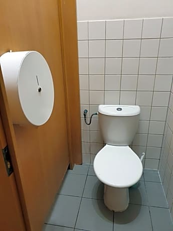 Basic Triple Room with Shared Bathroom