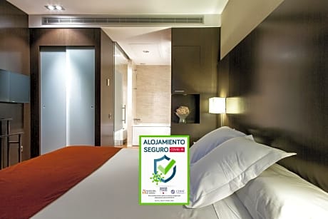 Double Room for Single Use