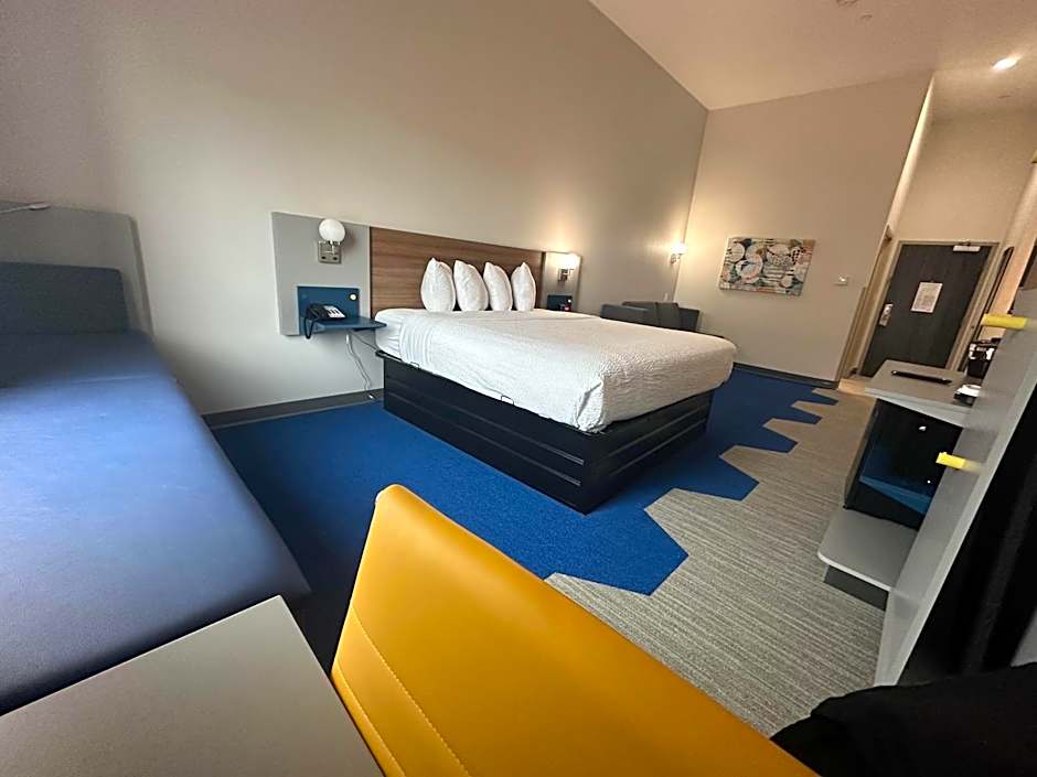 Microtel Inn & Suites by Wyndham Amarillo West