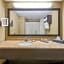 La Quinta Inn & Suites/New River Gorge National Park