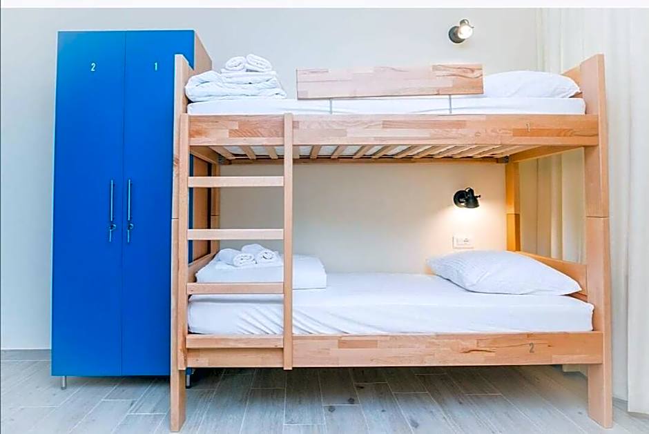 AI HOSTEL
