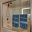 Penthouse One Bedroom Garden View Condo by UCLA