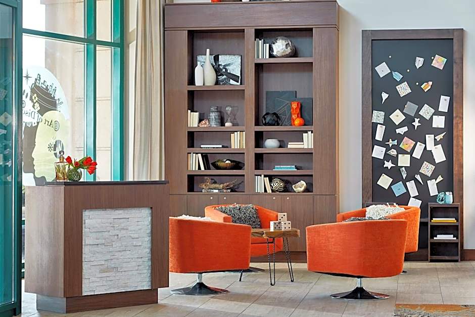Renaissance Chicago Glenview Suites Hotel
