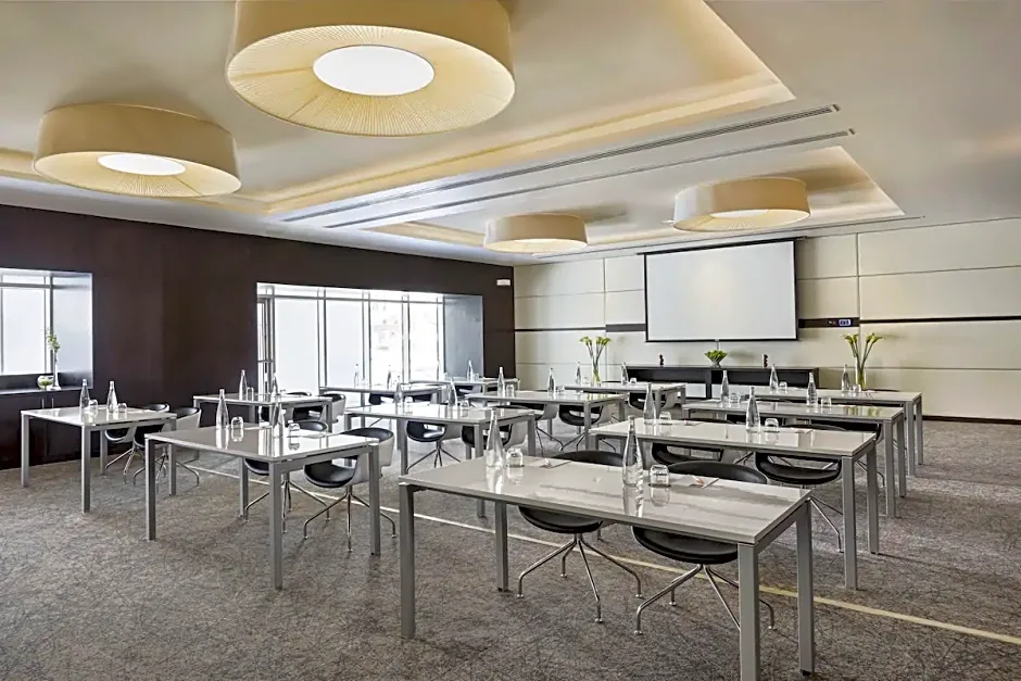 Hyatt Place Dubai Al Rigga Residences