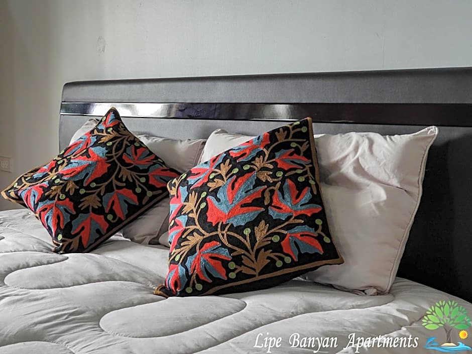 Lipe Banyan Apartments