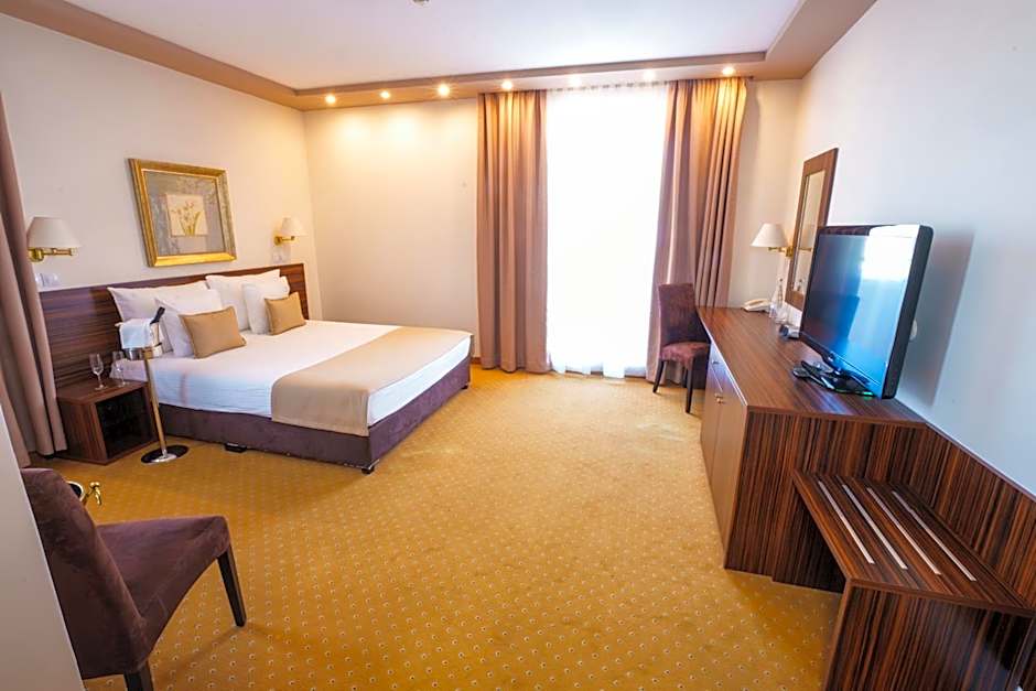 Hotel Monogram Park