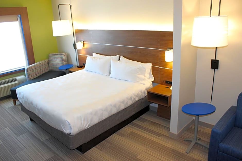 Holiday Inn Express Hotel & Suites Mansfield By IHG