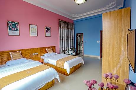 Standard King or Twin Room