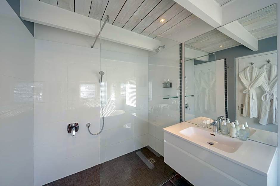One Marine Drive Boutique Hotel & Spa by The Living Journey Collection