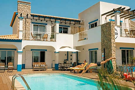 Arrifana Destination Suites