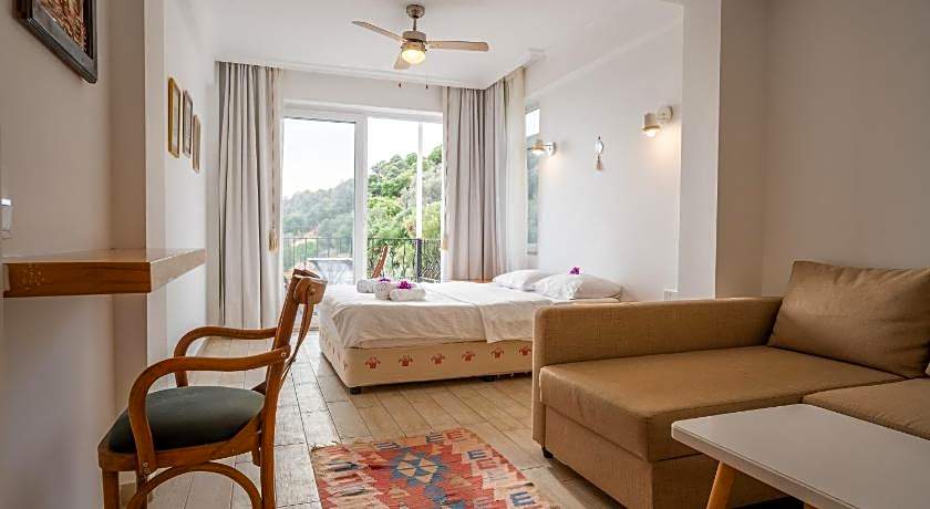 Hideaway Hotel