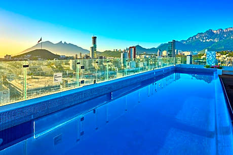 SJ Grand Hotel Monterrey