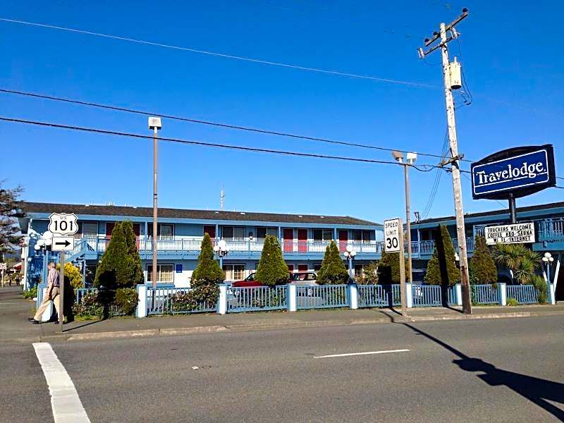 Redwood Inn