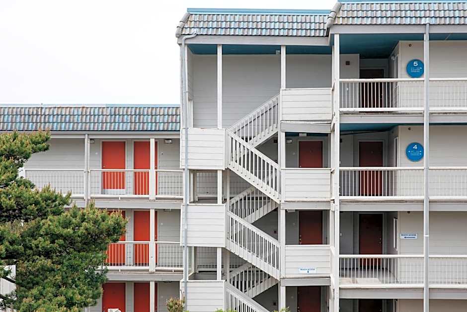 Surftides Hotel