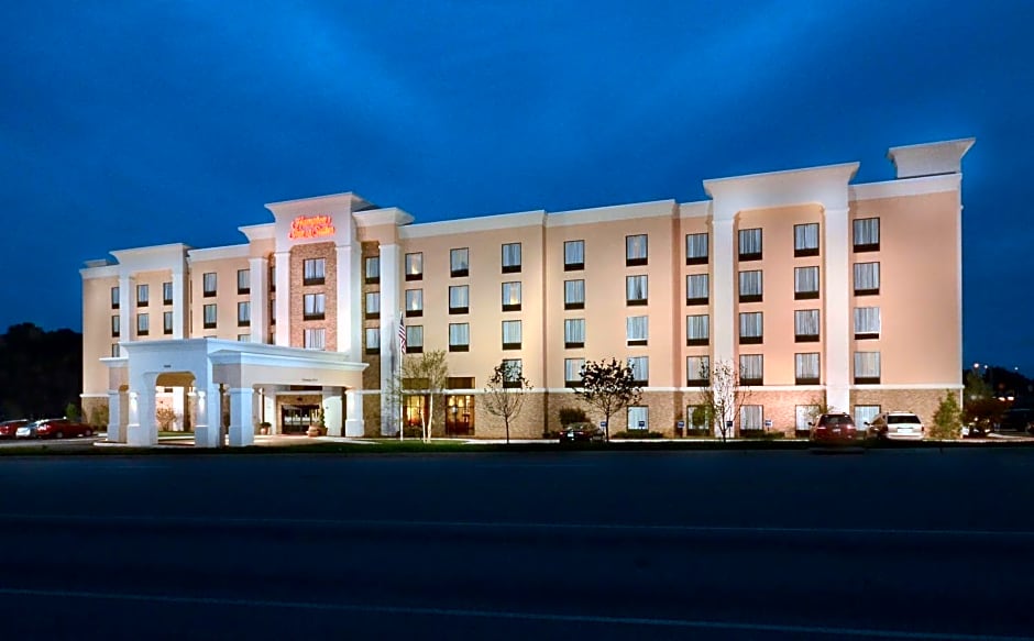 Hampton Inn and Suites Lynchburg