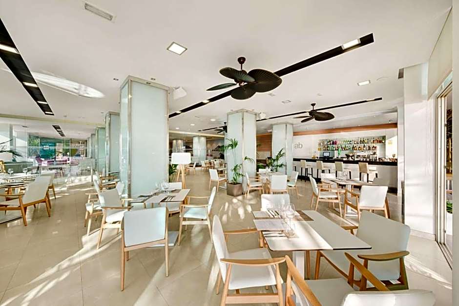 Hotel Agua Beach