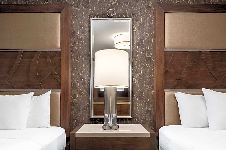 Horseshoe Black Hawk - A Caesars Rewards Destination