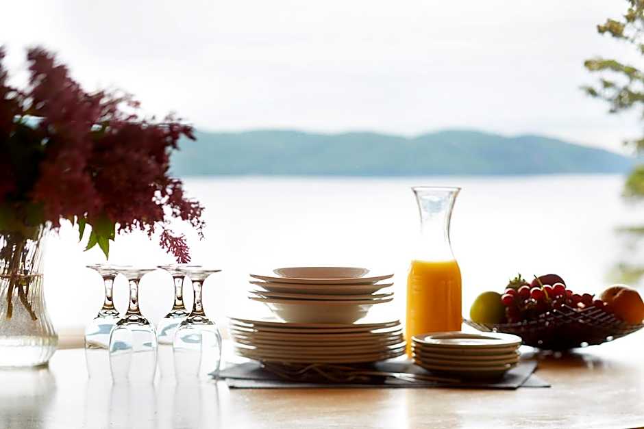 Auberge du Lac-à-l'Eau-Claire