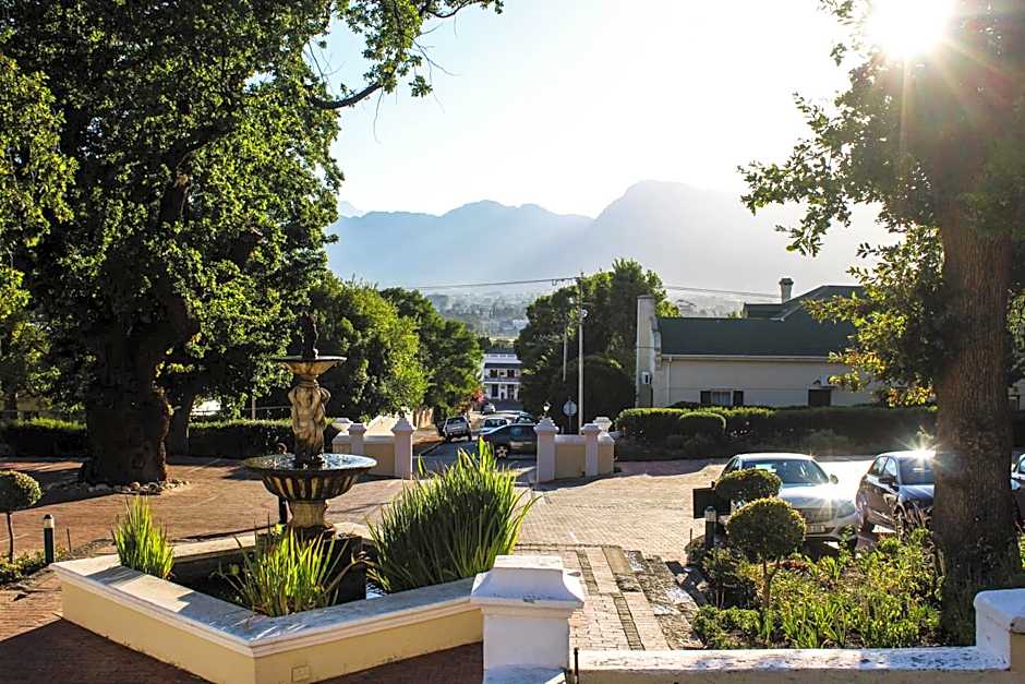 Pontac Manor Hotel & Restaurant