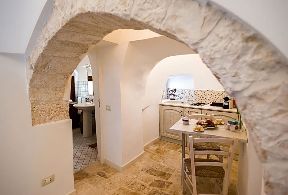 Trullo Giardino Fiorito