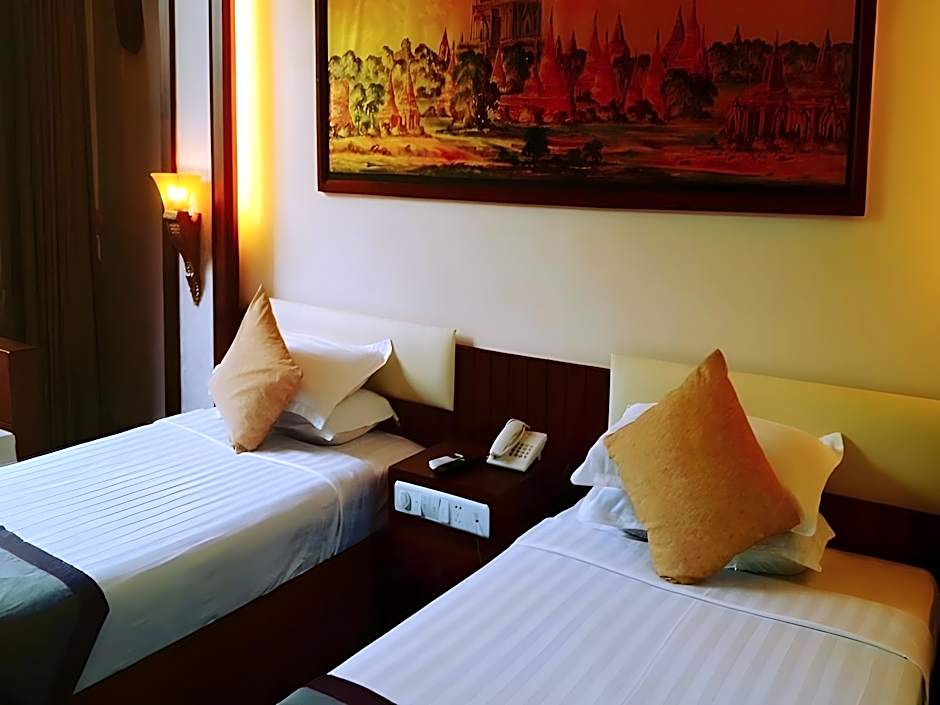 Shwe Yee Pwint Hotel