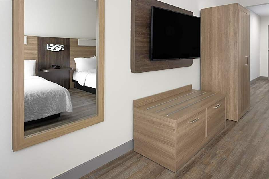 Holiday Inn Express & Suites Leesburg - Historic District by IHG