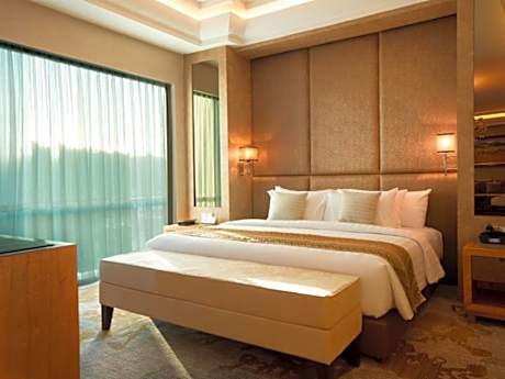 Minister Suite Non-Smoking