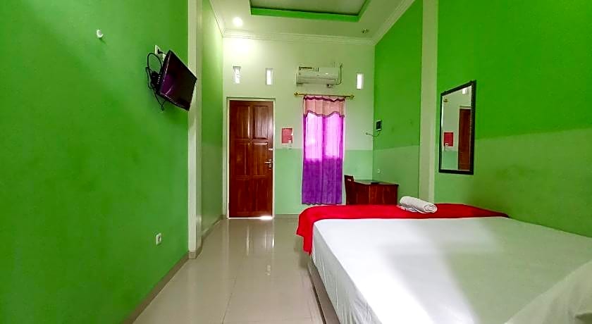 Harmony House Syariah near Alun Alun Pati Mitra RedDoorz