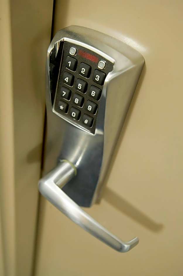 B&B HOTEL Saint-Etienne Monthieu