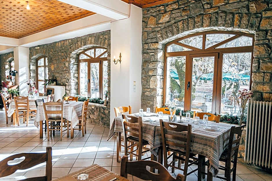 Mountain Hotels "Aroanides"