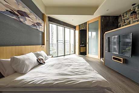 Queen Room