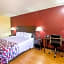 Red Roof Inn & Suites Indianapolis Airport