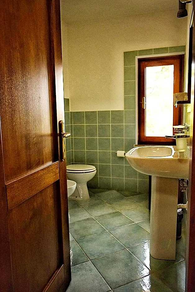 Sale Hotel