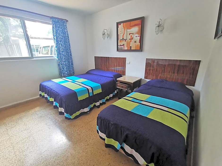 Hotel Las Dalias Inn